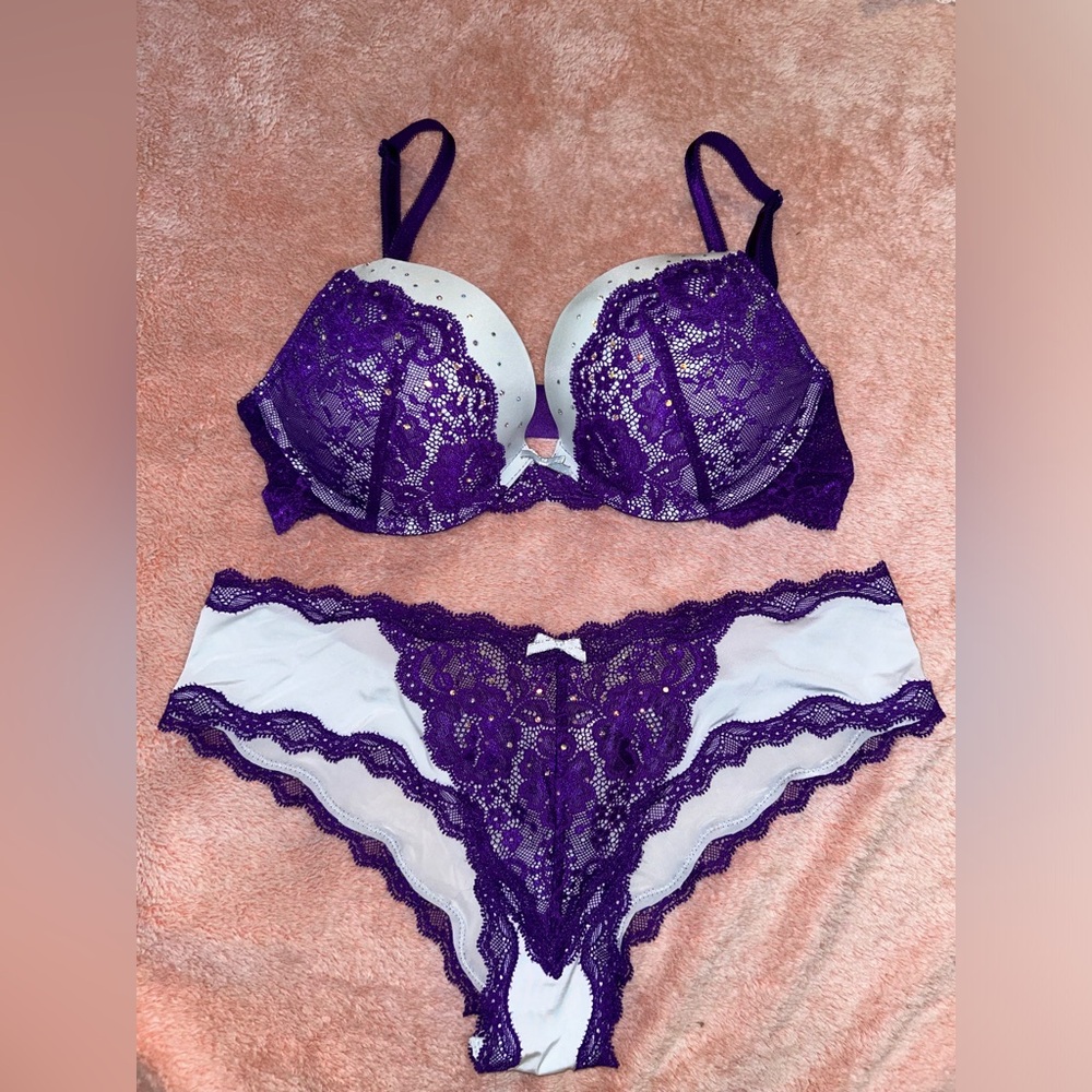 NWOT Dream Angels Baby Blue and Purple Rhinestone Bra and Panty Set!!